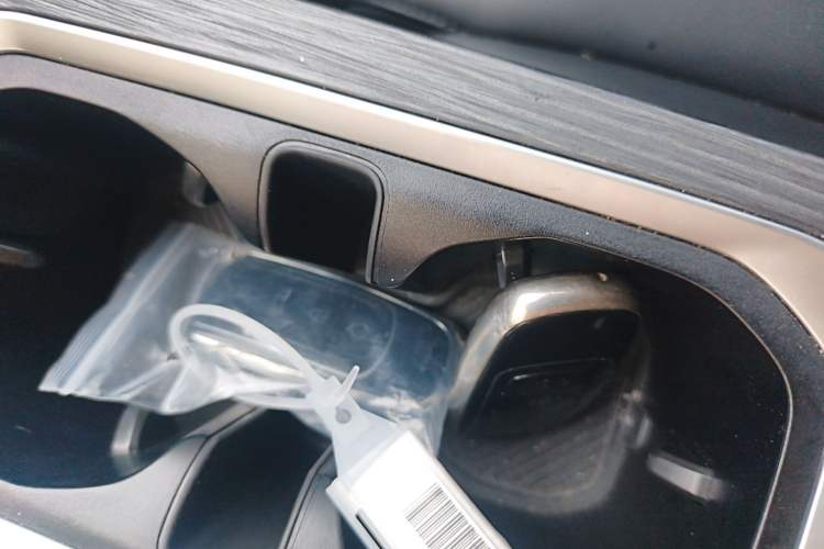 Used Chery Explore 06 2023 Urban Edition 1.6T Two-Wheel Drive Luxury Vehicle Key