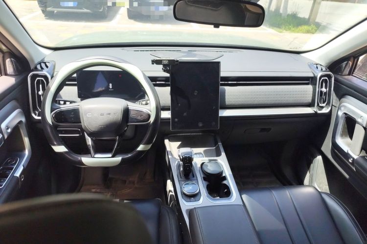 Used Chery Explore 06 2023 Yoye Edition 1.6T Four-Wheel Drive Explore Boundary Center Console