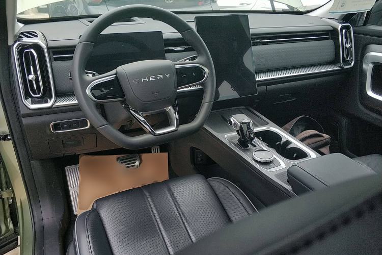 Used Chery Explore 06 2023 Yoye Edition 1.6T Four-Wheel Drive Explore Boundary Center Console