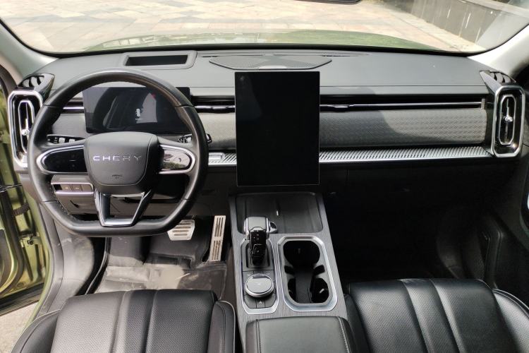 Used Chery Explore 06 2023 YUEYE Edition 1.6T Four-Wheel Drive Adventure Center Console