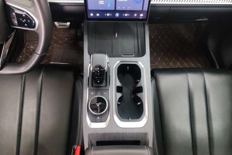 Used Chery Explore 06 2023 YUEYE Edition 1.6T Four-Wheel Drive Adventure Gear Lever