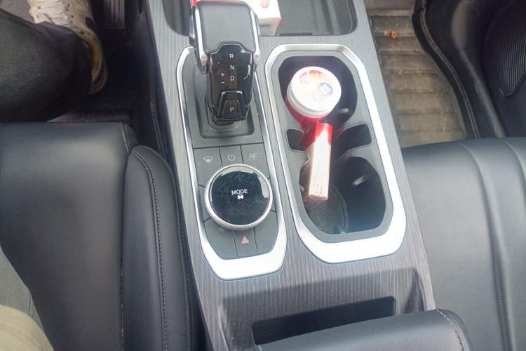 Used Chery Explore 06 2023 Urban Edition 1.6T Two-Wheel Drive Luxury Gear Lever