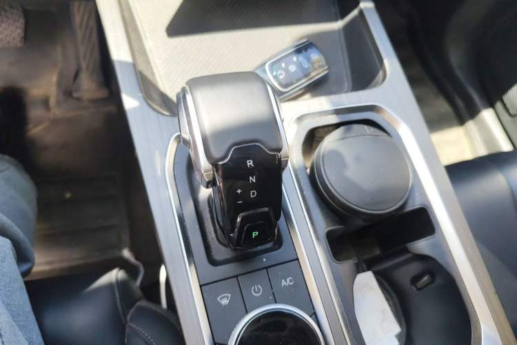 Used Chery Explore 06 2023 Yoye Edition 1.6T Four-Wheel Drive Explore Boundary Gear Lever