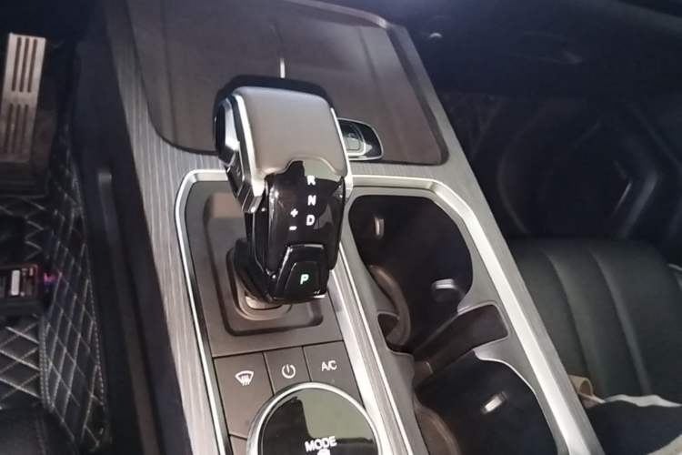 Used Chery Explore 06 2023 YUEYE Edition 1.6T Four-Wheel Drive Adventure Gear Lever