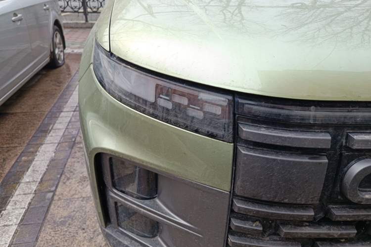 Used Chery Explore 06 2023 Yoye Edition 1.6T Four-Wheel Drive Explore Boundary Right Front Headlight