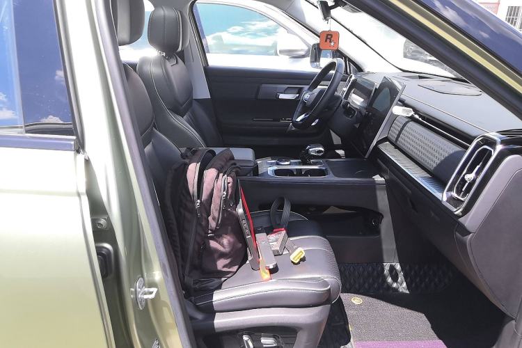 Used Chery Explore 06 2023 YUEYE Edition 1.6T Four-Wheel Drive Adventure Right Front Seat