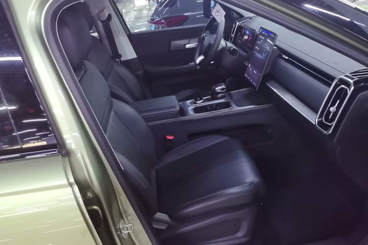 Used Chery Explore 06 2023 Yoye Edition 1.6T Four-Wheel Drive Explore Boundary Right Front Seat