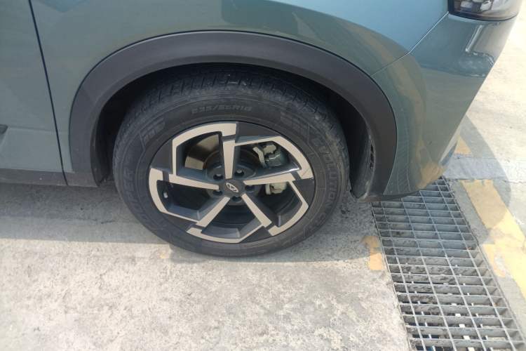 Used Chery Explore 06 2023 Urban Edition 1.6T Two-Wheel Drive Luxury Right Front Wheel Hub
