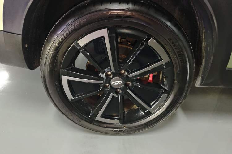 Used Chery Explore 06 2023 YUEYE Edition 1.6T Four-Wheel Drive Adventure Right Rear Wheel Hub
