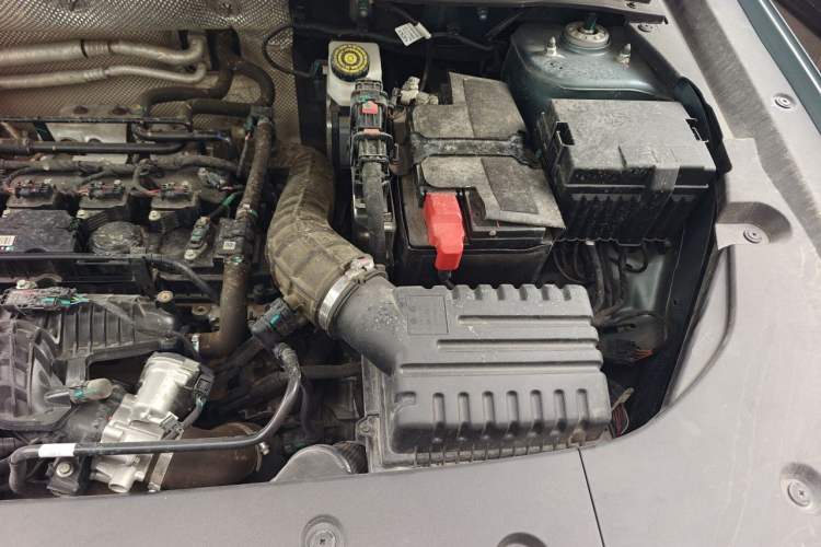 Used Chery Explore 06 2023 Yoye Edition 1.6T Four-Wheel Drive Explore Boundary Engine Bay Left