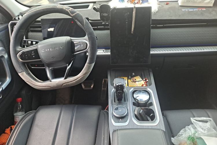 Used Chery Explore 06 2023 YUEYE Edition 1.6T Four-Wheel Drive Adventure Center Console