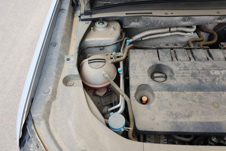 Used Chery Explore 06 2023 Urban Edition 1.6T Two-Wheel Drive Luxury Engine Bay Right