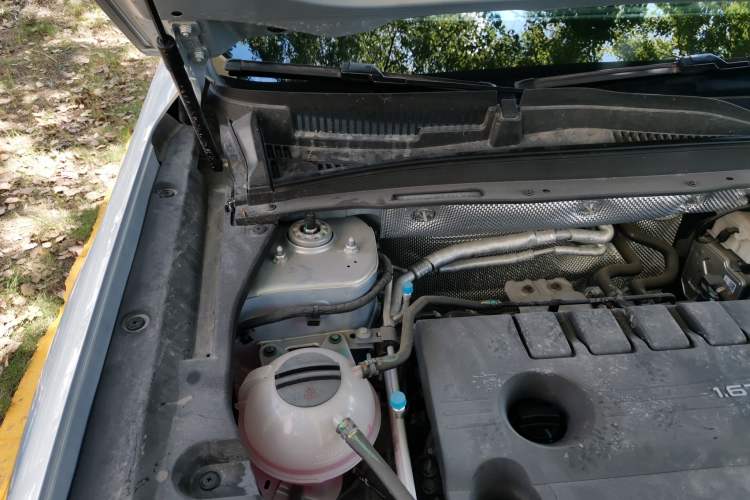 Used Chery Explore 06 2023 YUEYE Edition 1.6T Four-Wheel Drive Adventure Engine Bay Right