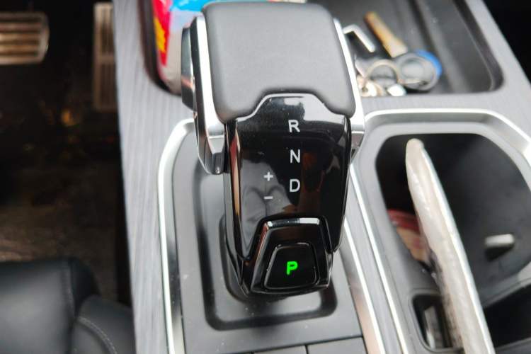 Used Chery Explore 06 2023 Urban Edition 1.6T Two-Wheel Drive Luxury Gear Lever