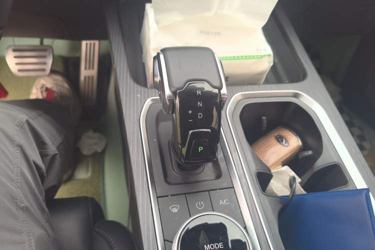Used Chery Explore 06 2023 Urban Edition 1.6T Two-Wheel Drive Luxury Gear Lever