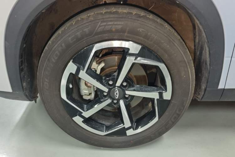 Used Chery Explore 06 2023 Urban Edition 1.6T Two-Wheel Drive Luxury Left Front Wheel Hub