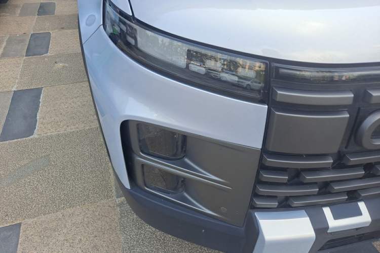 Used Chery Explore 06 2023 YUEYE Edition 1.6T Four-Wheel Drive Adventure Right Front Headlight