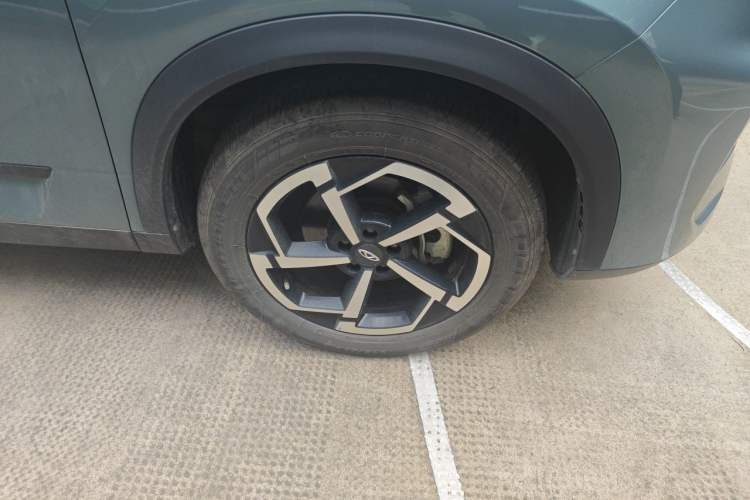 Used Chery Explore 06 2023 Urban Edition 1.6T Two-Wheel Drive Comfort Right Front Wheel Hub