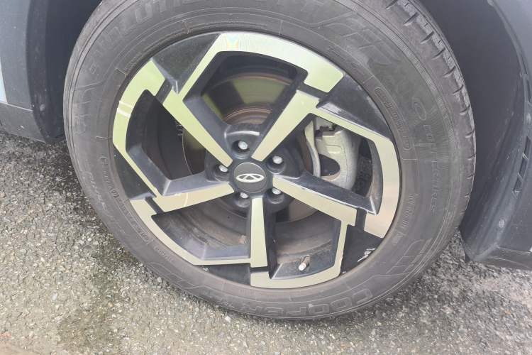 Used Chery Explore 06 2023 Urban Edition 1.6T Two-Wheel Drive Luxury Right Front Wheel Hub
