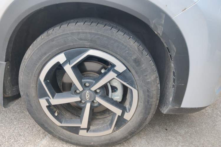 Used Chery Explore 06 2023 Urban Edition 1.6T Two-Wheel Drive Luxury Right Front Wheel Hub