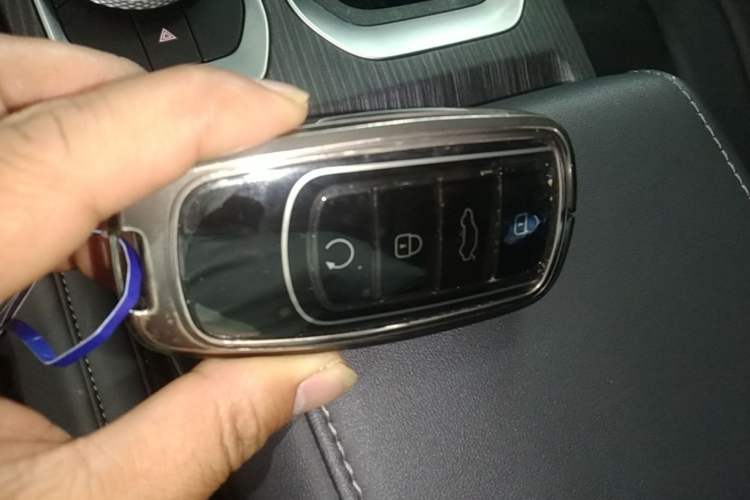 Used Chery Explore 06 2023 Urban Edition 1.6T Two-Wheel Drive Luxury Vehicle Key