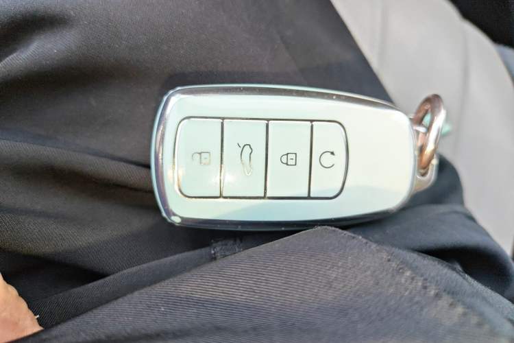 Used Chery Explore 06 2023 Urban Edition 1.6T Two-Wheel Drive Luxury Vehicle Key