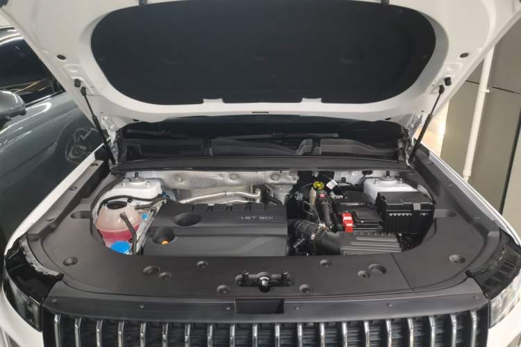 Used Chery Explore 06 2023 Urban Edition 1.6T Two-Wheel Drive Luxury Engine Bay