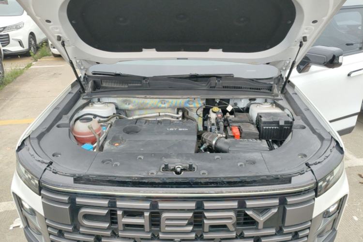 Used Chery Explore 06 2023 YUEYE Edition 1.6T Four-Wheel Drive Explorer+ Engine Bay