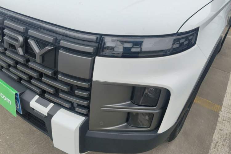 Used Chery Explore 06 2023 YUEYE Edition 1.6T Four-Wheel Drive Explorer+ Left Front Headlight