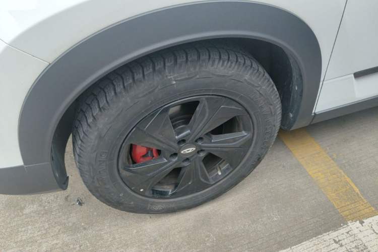 Used Chery Explore 06 2023 YUEYE Edition 1.6T Four-Wheel Drive Explorer+ Left Front Wheel Hub