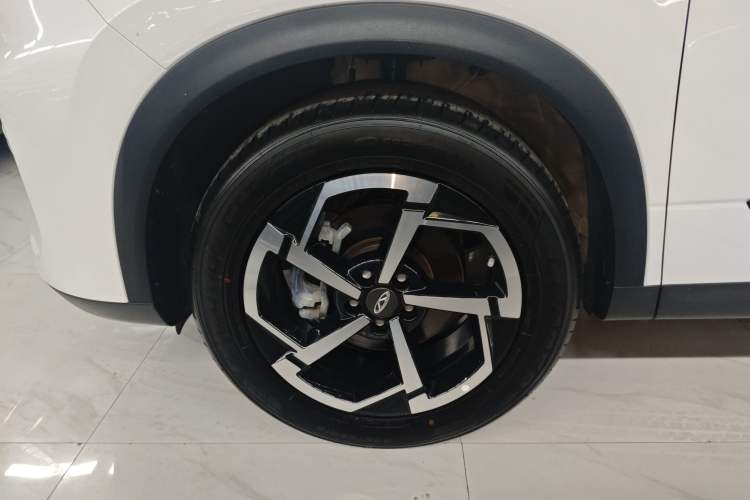 Used Chery Explore 06 2023 Urban Edition 1.6T Two-Wheel Drive Luxury Left Front Wheel Hub