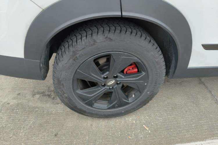 Used Chery Explore 06 2023 YUEYE Edition 1.6T Four-Wheel Drive Explorer+ Right Rear Wheel Hub