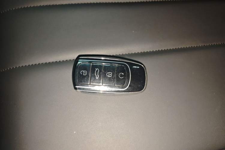 Used Chery Explore 06 2023 Urban Edition 1.6T Two-Wheel Drive Luxury Vehicle Key