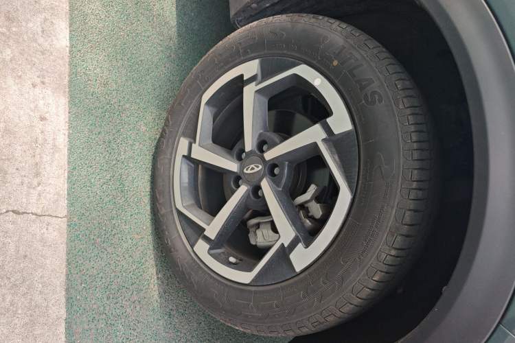 Used Chery Explore 06 2024 Urban Edition 1.6T Two-Wheel Drive Luxury Right Front Wheel Hub