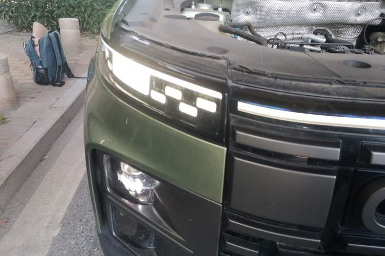 Used Chery Explore 06 2024 YUEYE Edition 1.6T Four-Wheel Drive Explore Boundary Right Front Headlight