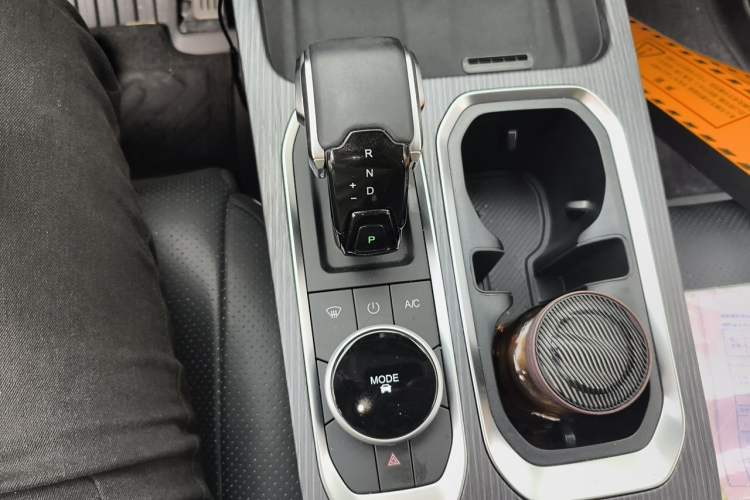 Used Chery Explore 06 2024 Urban Edition 1.6T Two-Wheel Drive Luxury Gear Lever