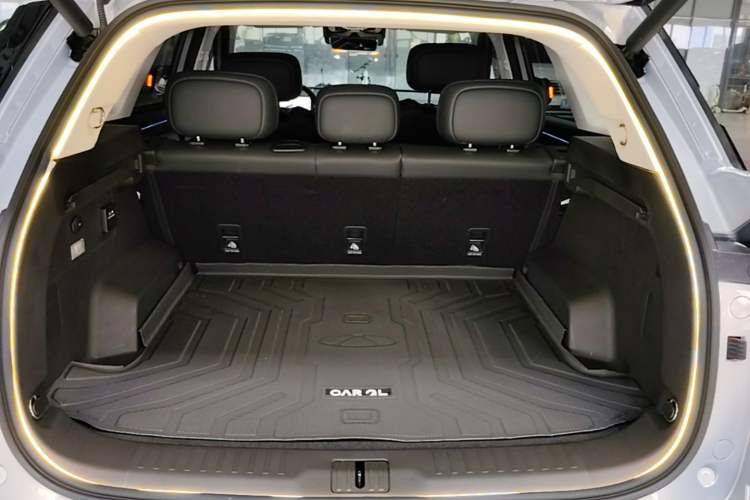 Used Chery Explore 06 2024 Officially Modified 1.6T All-Wheel-Drive Secret Realm Knight Trunk
