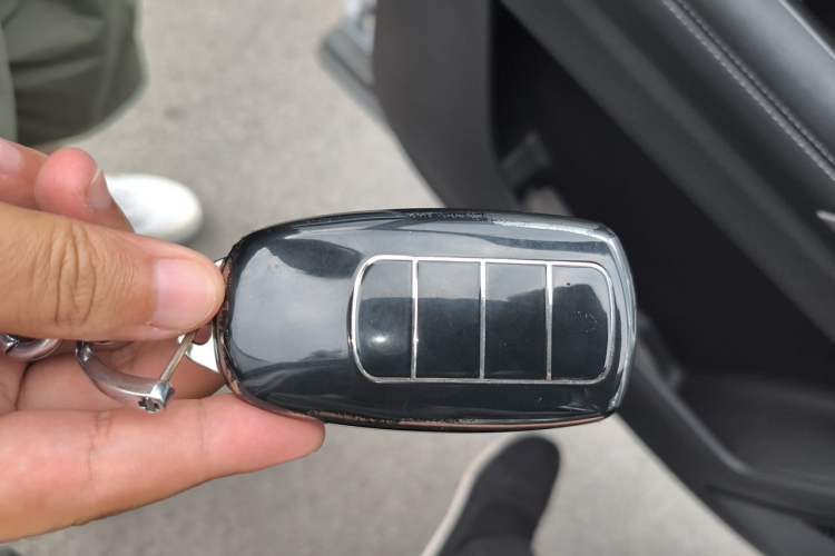 Used Chery Explore 06 2024 Urban Edition 1.6T Two-Wheel Drive Luxury Vehicle Key