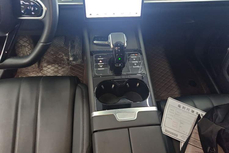 Used Chery Explore 06 2025 1.6T Four-Wheel Drive Discovery Edition Gear Lever
