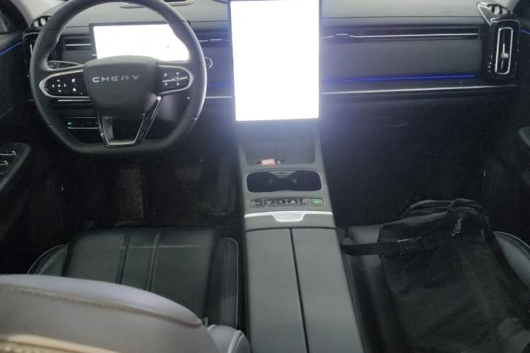 Used Chery Explore 06 C-DM 2024 Luxury Model Center Console