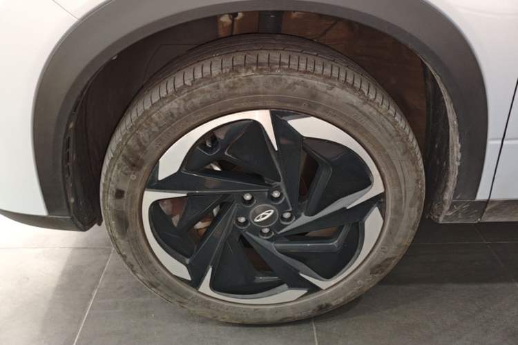 Used Chery Explore 06 C-DM 2024 Luxury Model Left Front Wheel Hub