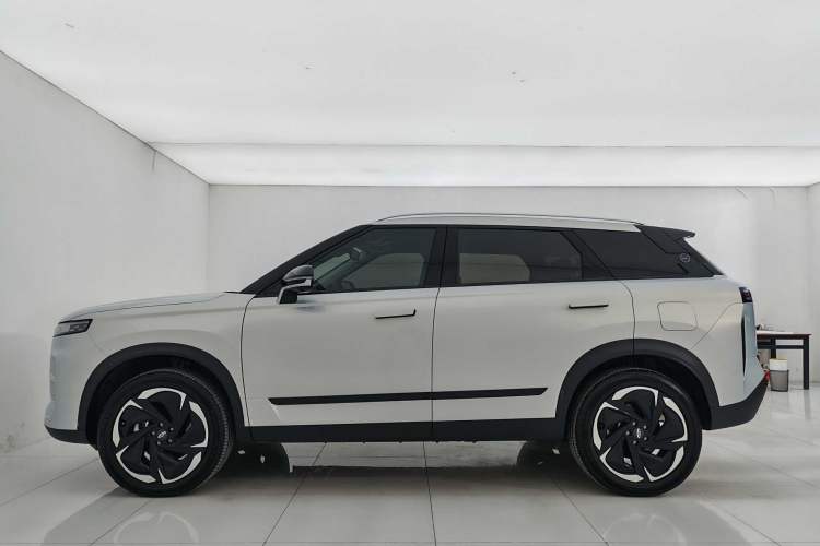 Used Chery Explore 06 C-DM 2024 Luxury Model Exterior 6