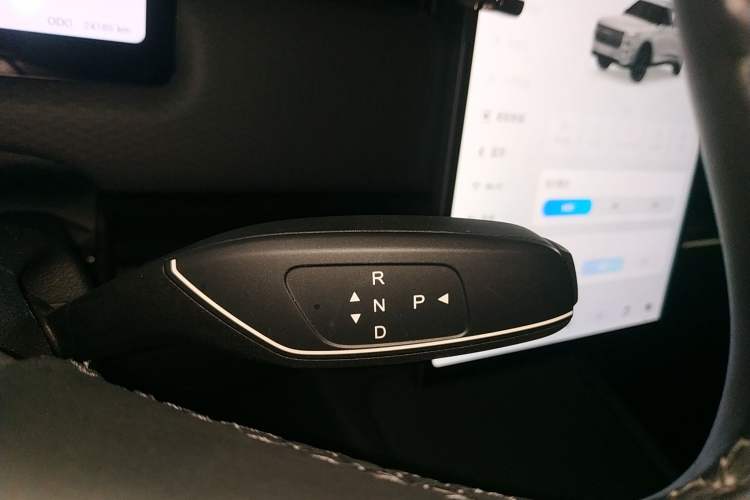 Used Chery Explore 06 C-DM 2024 Luxury Model Gear Lever