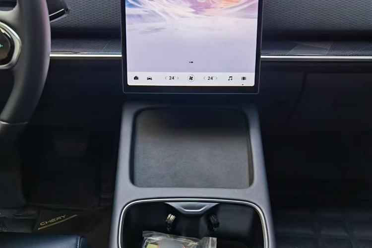 Used Chery Explore 06 C-DM 2024 Luxury Model Audio And AC Panel