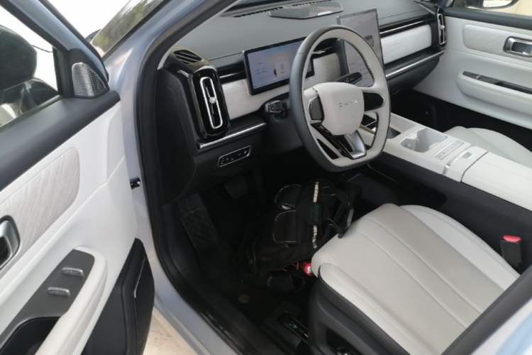 Used Chery Explore 06 C-DM 2024 Luxury Model Driver Seat