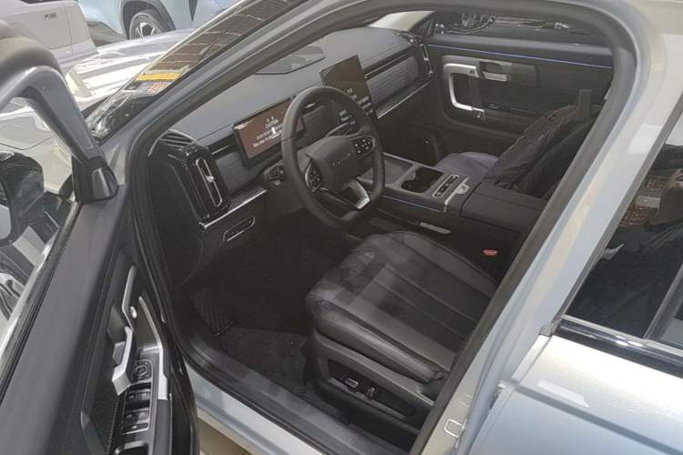 Used Chery Explore 06 C-DM 2024 Luxury Model Driver Seat