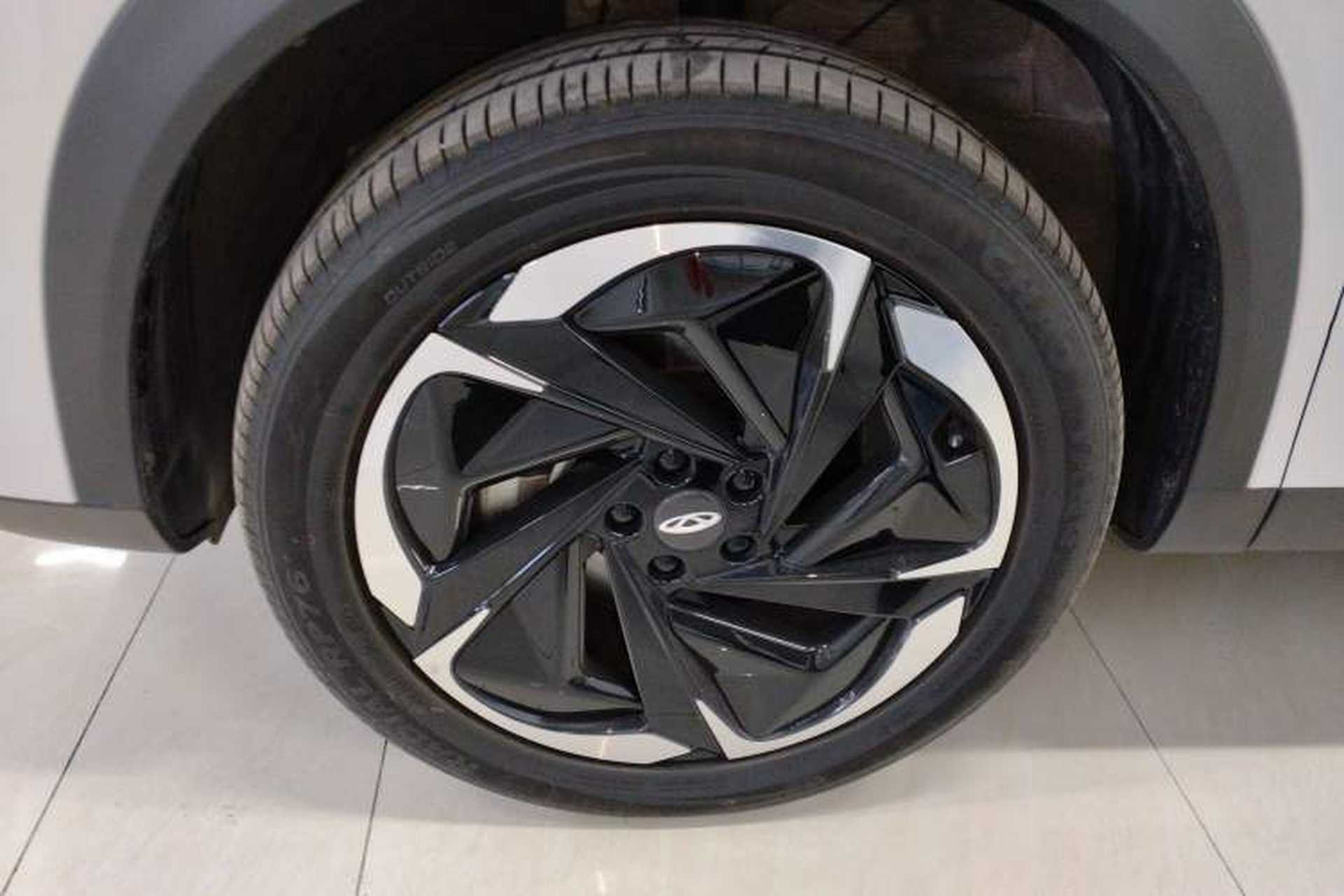 Used Chery Explore 06 C-DM 2024 Luxury Model Exterior 3
