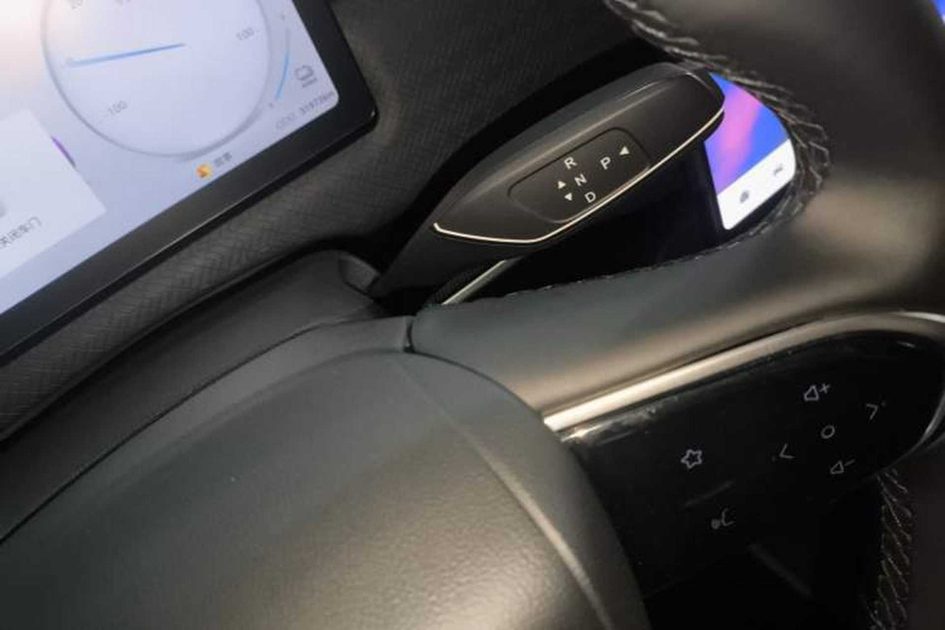 Used Chery Explore 06 C-DM 2024 Luxury Model Gear Lever