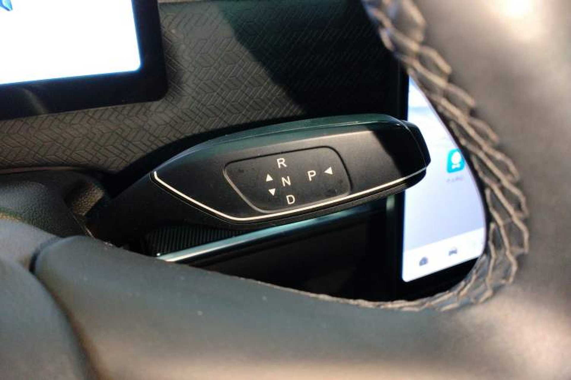 Used Chery Explore 06 C-DM 2024 Luxury Model Gear Lever