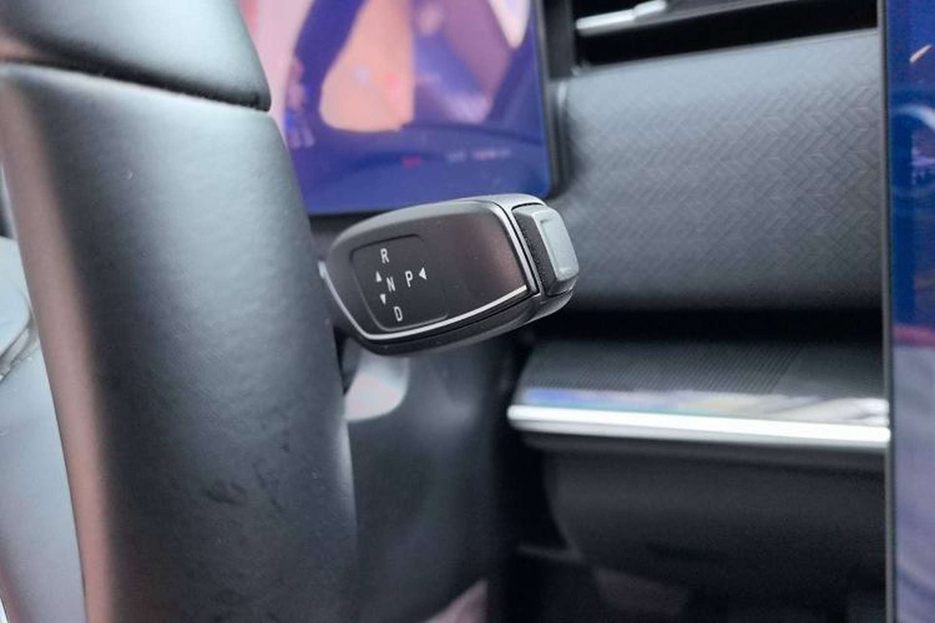 Used Chery Explore 06 C-DM 2024 Luxury Model Gear Lever